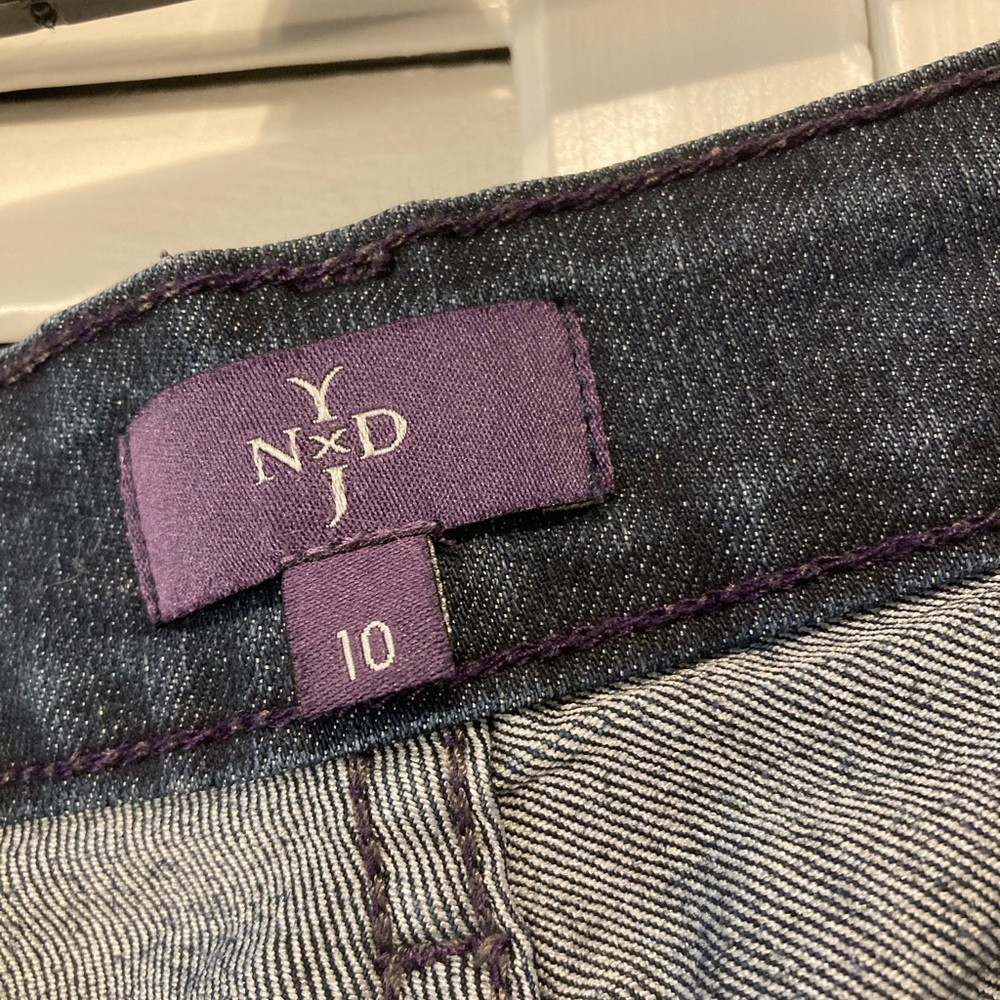 NYDJ Woman’s Bootcut Blue Denim Studded Pocket Jeans Size 10 - Picture 9 of 12